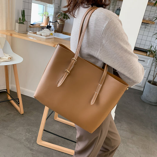 Sac fourre tout bandoulière uni et élégant pour femme