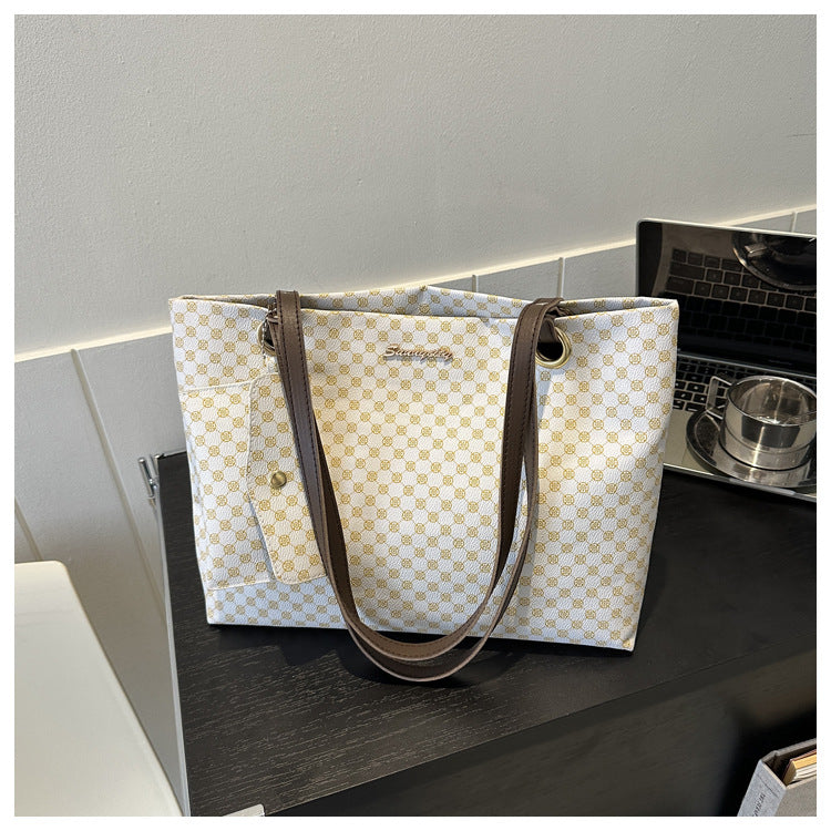 Sac fourre tout bandoulière motif damier pour femme