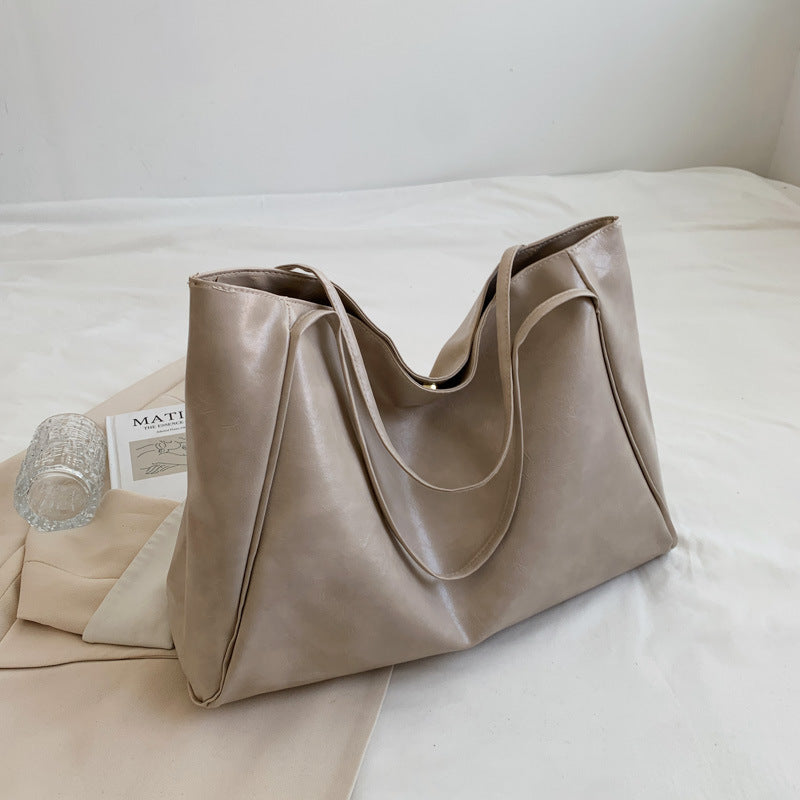 Sac à main à bandoulière rétro et brillant de grande capacité beige