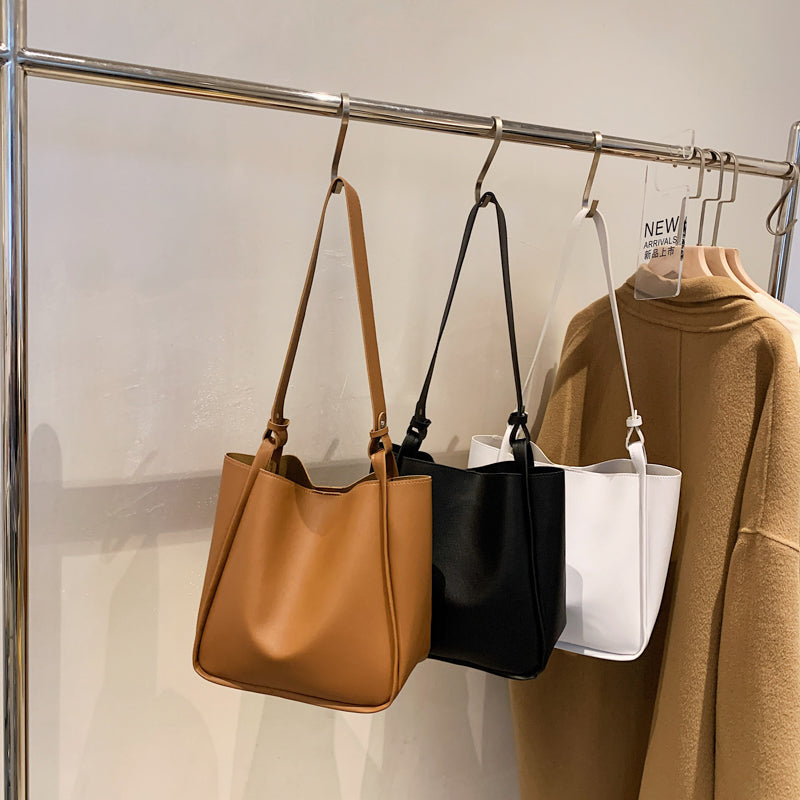 Sac fourre tout bandoulière simple et élégant pour femme