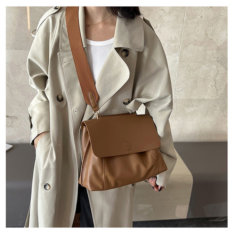 Sac fourre tout bandoulière simple plissé et souple pour femme