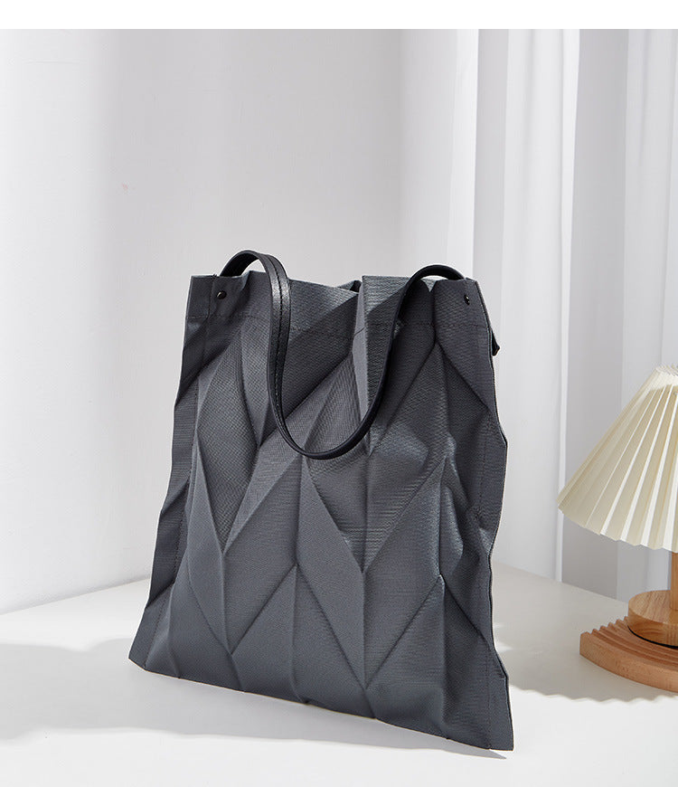 Sac shopping uni plissé à bandoulière, léger et pliable noir