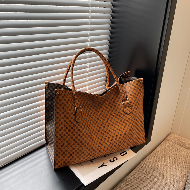 Sac fourre tout bandoulière tendance motif damier pour femme