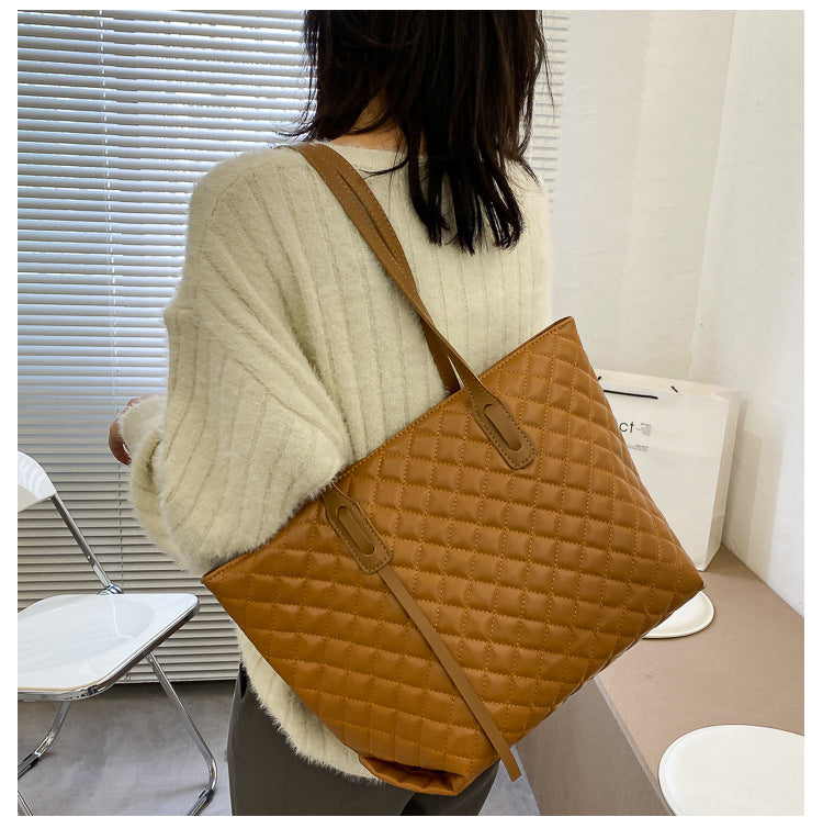 Sac fourre tout bandoulière motif losanges gaufrés pour femme