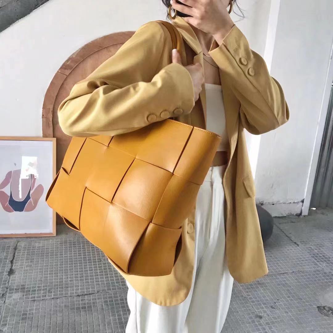 Sac à main bandoulière en cuir PU tissé pour femme