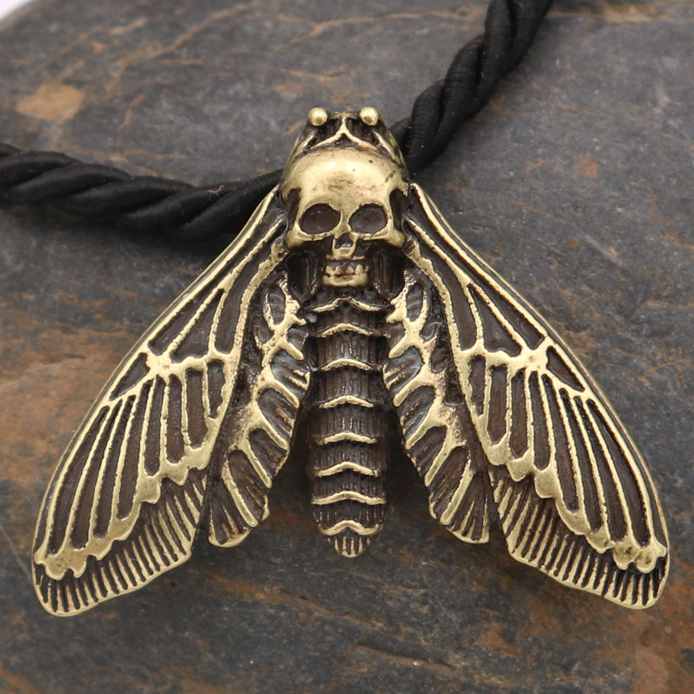 Collier tête de mort papillon de nuit