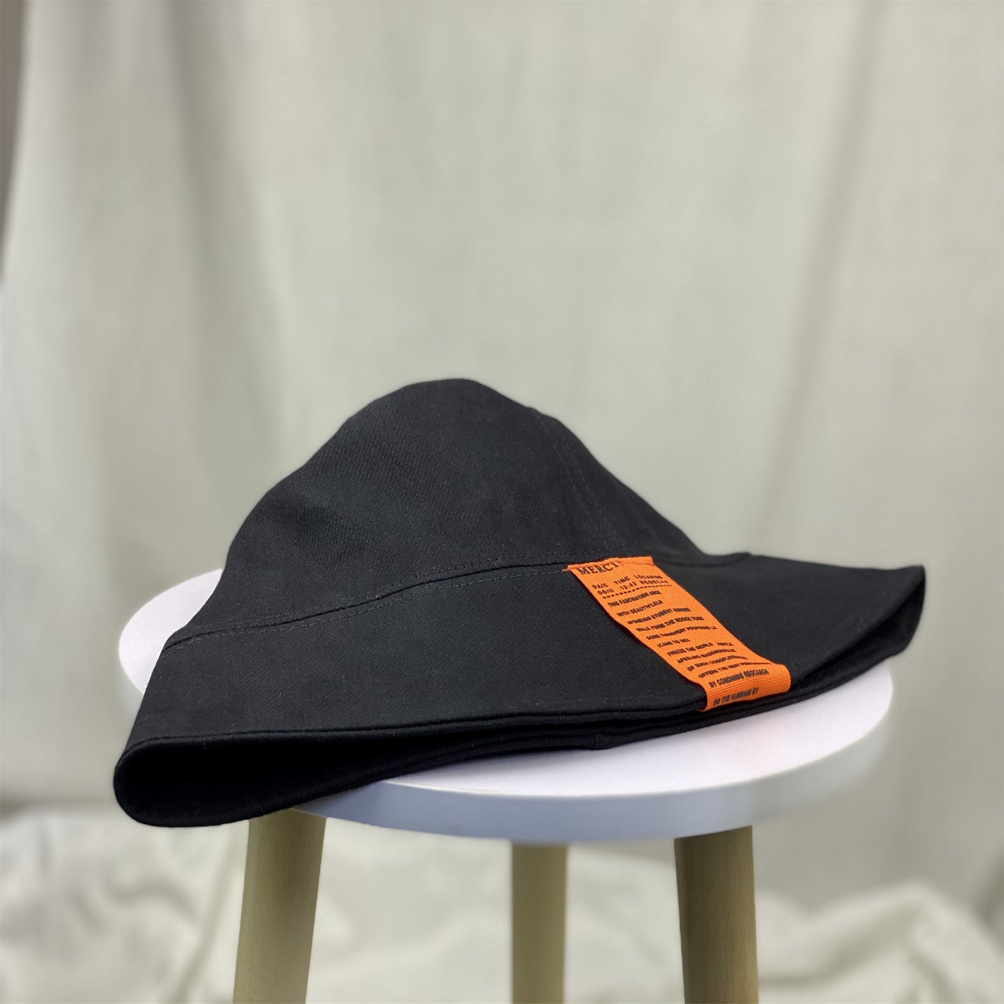 Chapeau de pêcheur étiquette design