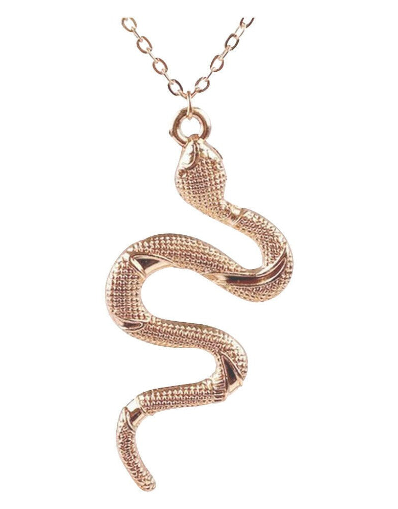 Collier avec pendentif en forme de serpent