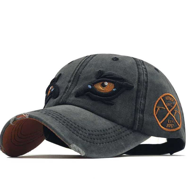 Casquette baseball yeux de chien brodés