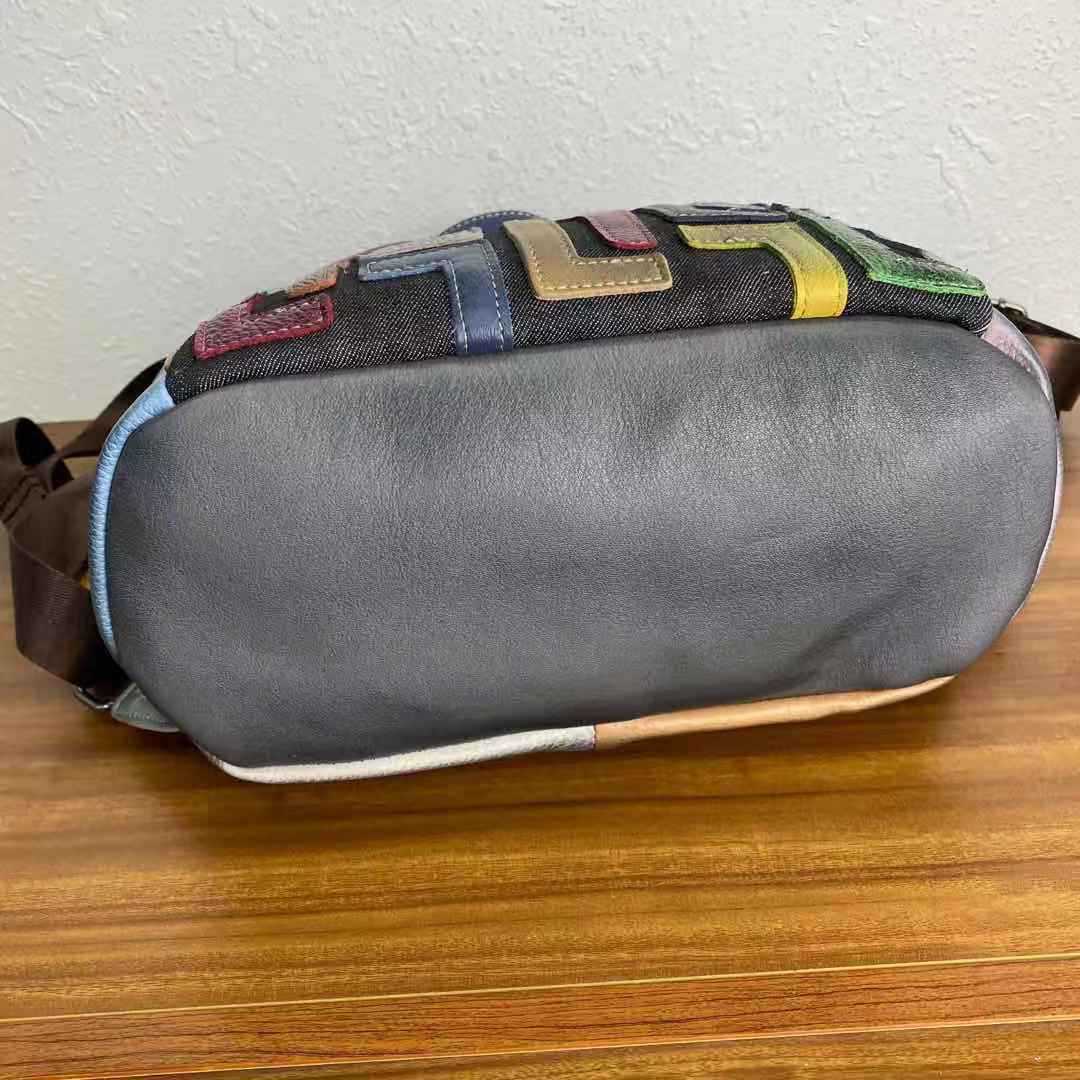 Sac à dos en cuir multicolor de grande capacité et polyvalent