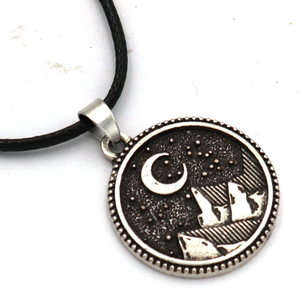 Collier pendentif montagne et lune