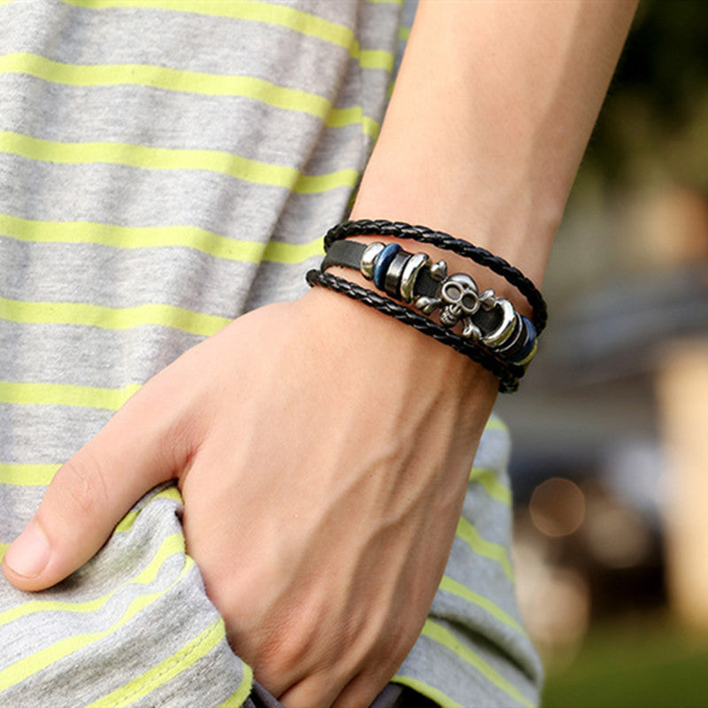 Bracelet en cuir rétro avec tête de mort