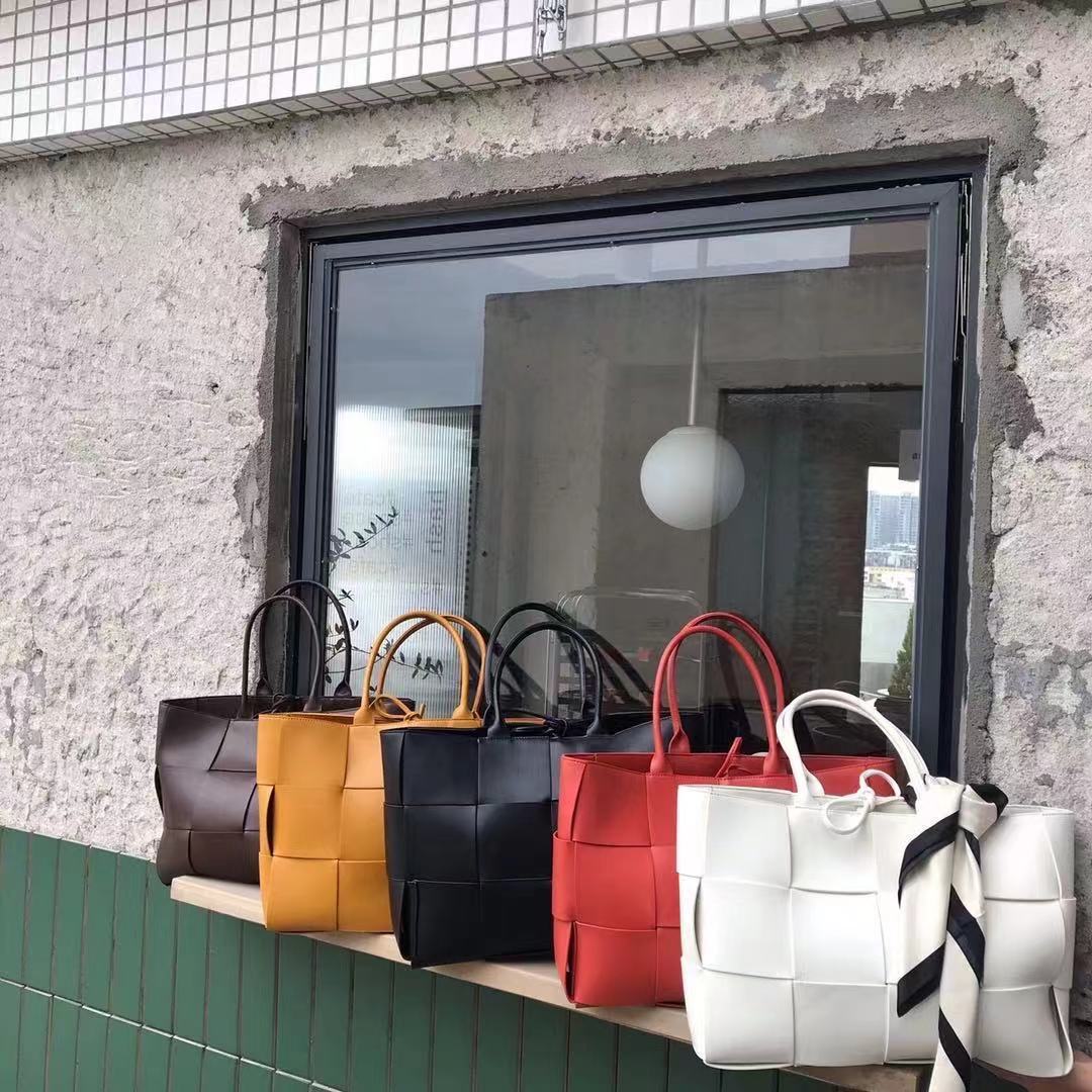 Sac à main bandoulière en cuir PU tissé pour femme