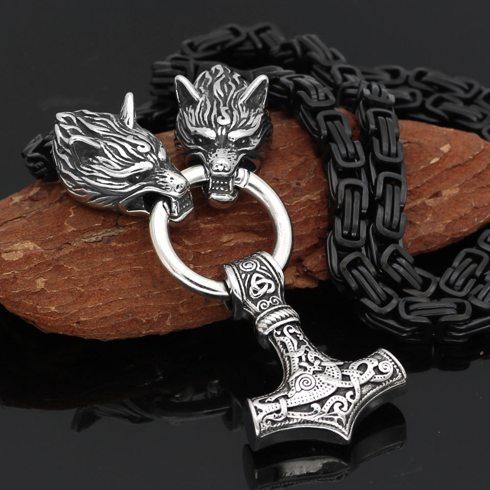 Collier de chaîne noire orné de têtes loup argentées, pendentif marteau de Thor noir